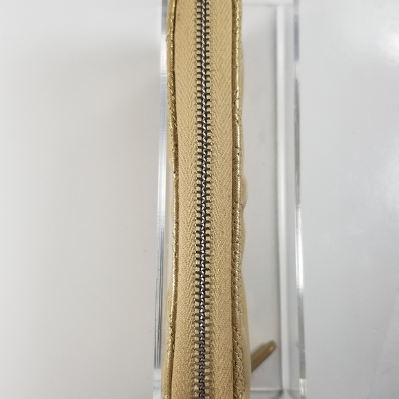 Chanel Metallic Gold Star Embossed Lambskin Medium Zip Around Wallet - Picture 9 of 16